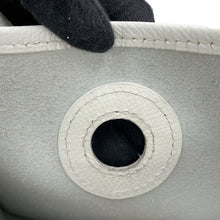 将图像加载到图库查看器中,HERMES Vespa White Epsom Size TPM