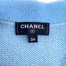 将图像加载到图库查看器中,CHANEL Snowflake Button Cardigan Size 34 Light BlueP62195 Cashmere63% Alpaca25% Polyamide12%