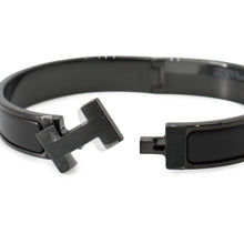 Load image into Gallery viewer, HERMES ClicHH Bangle Size PM Black/Noir・Matt Metal