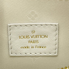 Load image into Gallery viewer, LOUIS VUITTON Over the Moon snowM59959 bubble glam