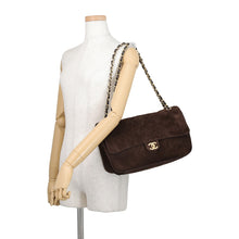 Load image into Gallery viewer, CHANEL Maxi Handbag BrownAS6281-B24009-UA850 Suede Calf Leather