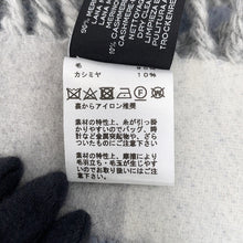Load image into Gallery viewer, HERMES Plaid Jacquard "Tigre Altai 2" PearlH103725M 06 Wool90% Cashmere10%