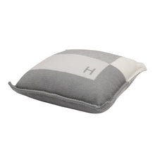 Load image into Gallery viewer, HERMES HRiviera Cushion grease Wool90% Cashmere10% Size PM
