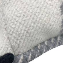 Load image into Gallery viewer, HERMES HRiviera Cushion grease Wool90% Cashmere10% Size PM