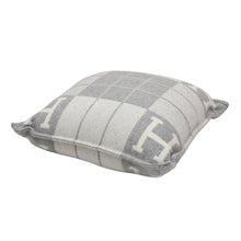 Load image into Gallery viewer, HERMES Avalon III Cushion Ecru/Gris・Claire Wool90% Cashmere10% Size PM
