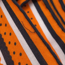 将图像加载到图库查看器中,HERMES Giant Square Horsewear/Bandana COUVERTURES ET TENUES DE JOUR BANDANA Size 140 Orange/Black/Blanc Cashmere70% Silk30%