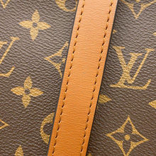 将图像加载到图库查看器中,LOUIS VUITTON Dauphine NoirM45959 Monogram Reverse Canvas Size MINI