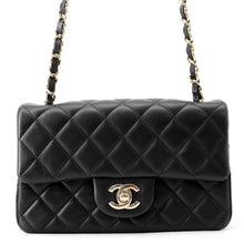 将图像加载到图库查看器中,CHANEL Matelasse BlackA69900 Lambskin Size Mini