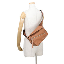 将图像加载到图库查看器中,LOEWE Puzzle Bumbag BrownB510P35X09 Leather Size Small