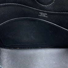 将图像加载到图库查看器中,HERMES Messenger Attrage Black Evergrain Canvas