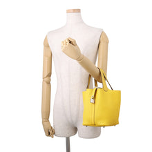 将图像加载到图库查看器中,HERMES Picotin Lock Jaune Ambre Taurillon Clemence Size PM