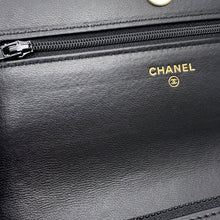 将图像加载到图库查看器中,CHANEL Matelasse Pearl Chain Wallet BlackAP1841 Lambskin Pearl