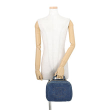 将图像加载到图库查看器中,CHANEL CC Logo 2-Way Vanity Bag BlueA07061 Denim