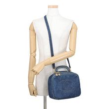 将图像加载到图库查看器中,CHANEL CC Logo 2-Way Vanity Bag BlueA07061 Denim