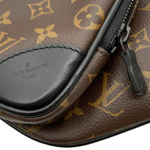 将图像加载到图库查看器中,LOUIS VUITTON Christopher・Bumbag NoirM45337 Monogram Macassar Canvas