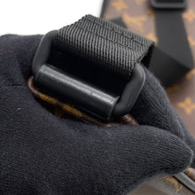 将图像加载到图库查看器中,LOUIS VUITTON Christopher・Bumbag NoirM45337 Monogram Macassar Canvas