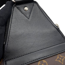 将图像加载到图库查看器中,LOUIS VUITTON Avenue Sling Bag NoirM46327 Monogram Macassar Canvas