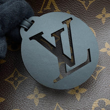 将图像加载到图库查看器中,LOUIS VUITTON Montsouris NM Bordeaux/NoirM45515 Monogram Size PM