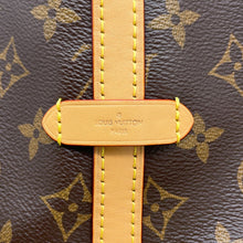 将图像加载到图库查看器中,LOUIS VUITTON Carryall NM BordeauxM46197 Monogram Size MM