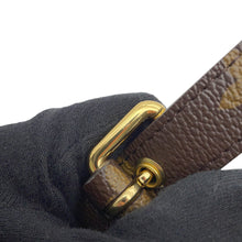 Load image into Gallery viewer, LOUIS VUITTON Pochette Metis BrownM44875 Monogram Size MM