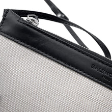 将图像加载到图库查看器中,BALENCIAGA Navy Kabas Natural/Black339933 Canvas Leather Size S