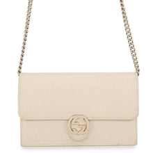 将图像加载到图库查看器中,GUCCI Interlocking G Chain Wallet Ivory615523 CAO0G 9522 Leather