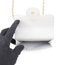 将图像加载到图库查看器中,CHANEL ChainShoulder Bag GrayAP2200 Lambskin Size Mini