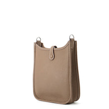 Load image into Gallery viewer, HERMES Evelyne Amazon Short Etoupe/Blue Indigo Taurillon Clemence Size TPM