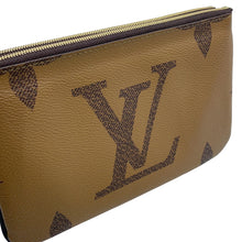 Load image into Gallery viewer, LOUIS VUITTON Pochette double zip NoirM69203 Monogram Monogram / Giant Reverse