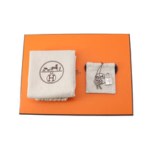 Load image into Gallery viewer, HERMES Picotin Lock Cargo Black Towar Goeran Swift Leather Size PM