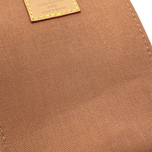 将图像加载到图库查看器中,LOUIS VUITTON Petit Sac Plat BrownM69442 Monogram