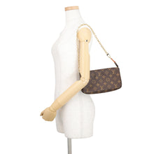 将图像加载到图库查看器中,LOUIS VUITTON Pochette Accessoires BrownM82766 Monogram