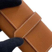 Load image into Gallery viewer, HERMES Bearn Quadruple Key Case Gold Epsom