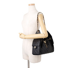 Load image into Gallery viewer, CHANEL CHANEL25 ChainShoulder Bag BlackAS5293 Caviar Leather Size Small