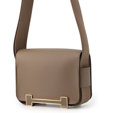 将图像加载到图库查看器中,HERMES Geta Etoupe Chevre Myzore Goatskin