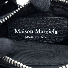 将图像加载到图库查看器中,Maison Margiela Margiela 5AC Classic Chain Shoulder Bag BlackSB3WG0025 Grainy Calf Leather Canvas Size baby