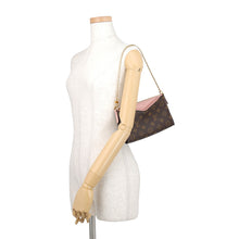 Load image into Gallery viewer, LOUIS VUITTON Pallas Clutch Rose PoudreM44037 Monogram