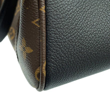 Load image into Gallery viewer, LOUIS VUITTON Manhattan BrownM44207 Monogram