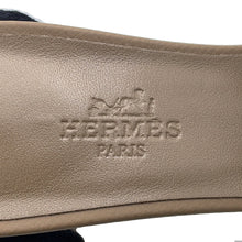 Load image into Gallery viewer, HERMES Oazis Sandals Etoupe Epsom Size 37
