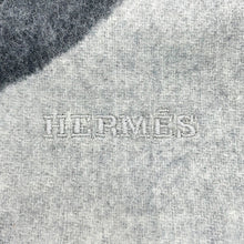 将图像加载到图库查看器中,HERMES Cashmere Scarf "Maillon" TGM Gris Cine Clair/Flannel Cashmere100%