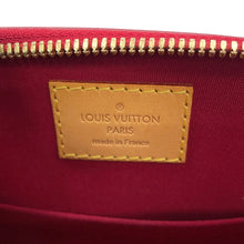 将图像加载到图库查看器中,LOUIS VUITTON Alma Pomme D'amourM91593 Monogram Vernis Leather Rayures Size BB