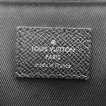 将图像加载到图库查看器中,LOUIS VUITTON Slim Briefcase NoirM30810 Taiga Leather