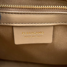 将图像加载到图库查看器中,Ferragamo Beach Tote Bag Beige214988 765805 Fabric Size Small