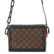 将图像加载到图库查看器中,LOUIS VUITTON Soft Trunk NoirM44478 Monogram / Solar Powered Ray Virgil Abloh