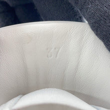 将图像加载到图库查看器中,HERMES Kiddy Sneakers White Leather Size 37