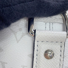 将图像加载到图库查看器中,LOUIS VUITTON Weekend Tote NM Taigarama WhiteM30919 Monogram Taiga Leather Size NM