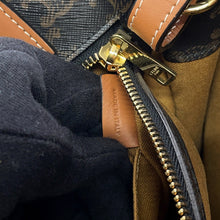 Load image into Gallery viewer, CELINE Triomphe Small Vertical Cabas 2WAY Bag Tan191542BZK PVC Leather