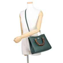 Load image into Gallery viewer, GUCCI Diana Bamboo Tote Medium Green853226 Leather