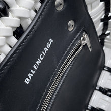 将图像加载到图库查看器中,BALENCIAGA Bistro XXS White/Black678028 Patent Leather