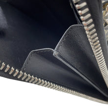 Load image into Gallery viewer, Givenchy Antigona Shoulder White/BlackBKU01WK17F-004 Embossed Leather